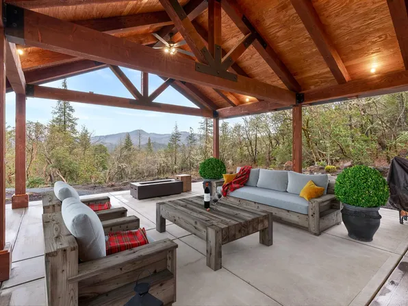 452 Cumberland Dr, Grants Pass, OR 97527