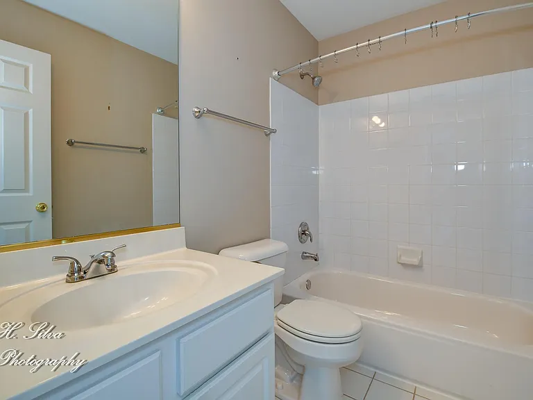 3640 Roanoke Ave — Photo 12