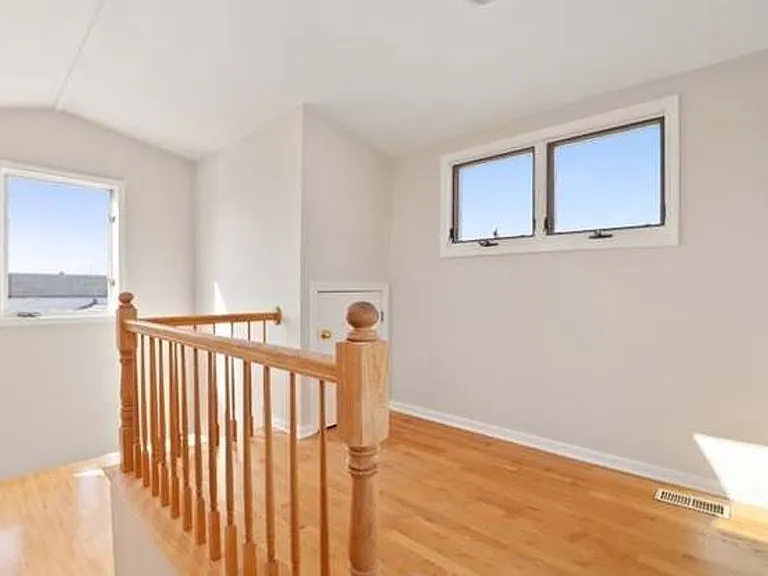 3511 N Seminary Ave #3 — Photo 9