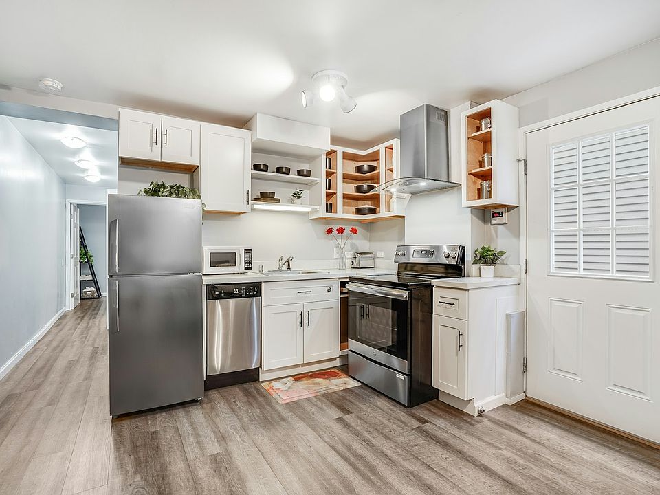 Kitchen area