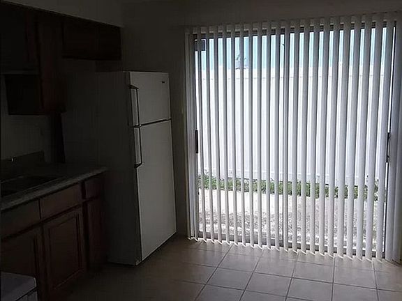 4th image of 309 Magnolia St #311-A