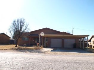 1016 S Bois D Arc St, Roscoe, TX 79545