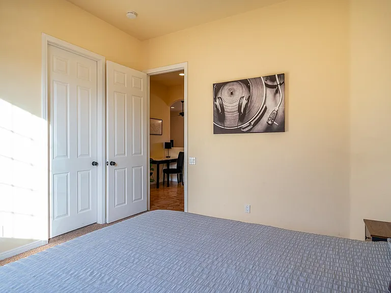 4980 Surrey Ct — Photo 83