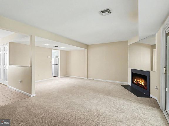 5th image of 1829 Wexford Rd