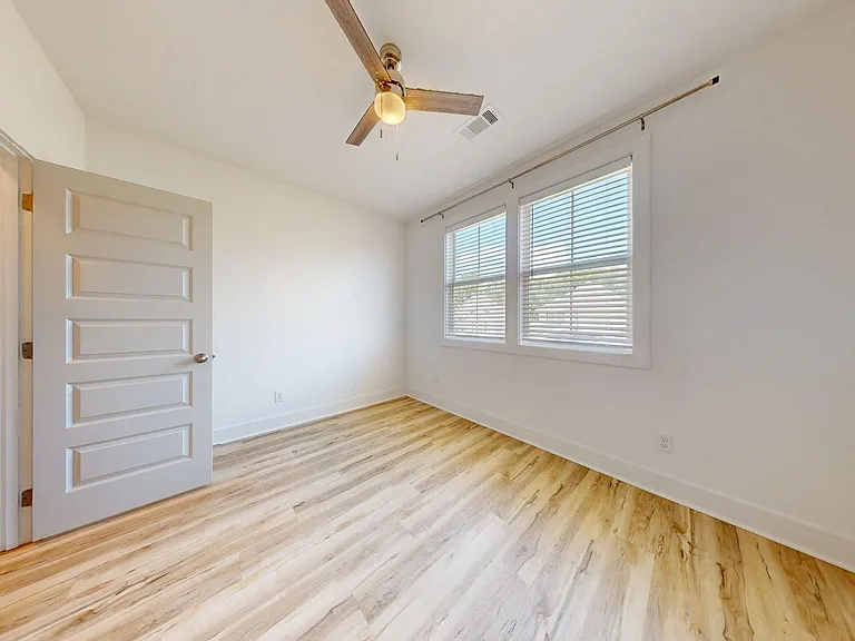 577 Piper Ave — Photo 10
