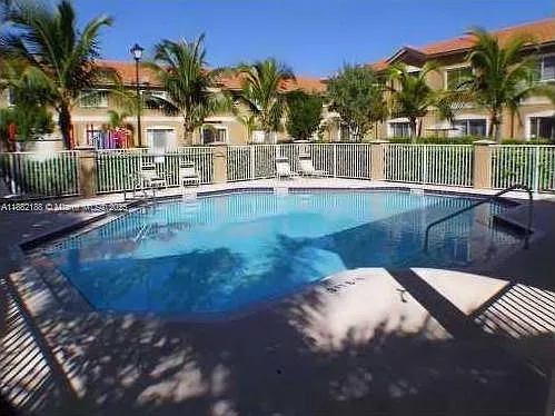 3 bed, 1564 sqft, $2,950 — Photo 3