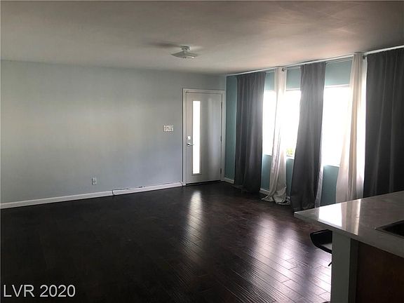 3rd image of 1700 Rexford Dr APT 107A