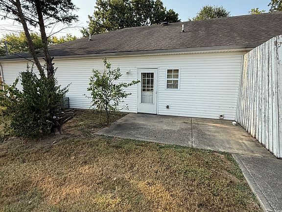 2nd image of 104 Cedar Tree Ln #B