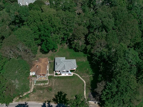2nd image of 130 State St