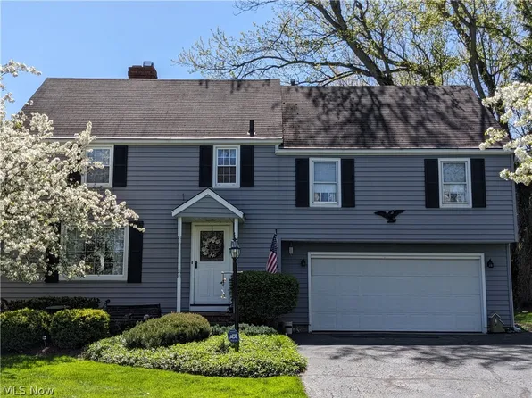 2800 Hillside Rd, Seven Hills, OH 44131