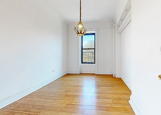 4th image of 471 Central Park W APT 5E