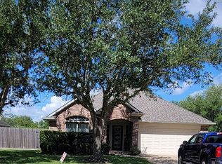 131 Magnolia Estates Dr, League City, TX 77573