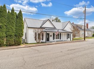 107 Parkwood Dr, Galax, VA 24333