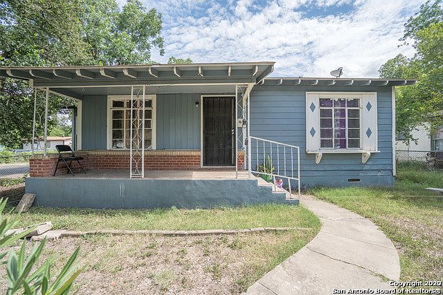 1st image of 403 Mount Vernon Ct
