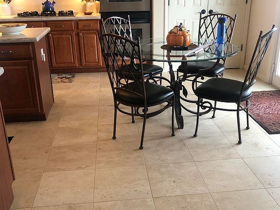 5th image of 6840 Island Queen Ct