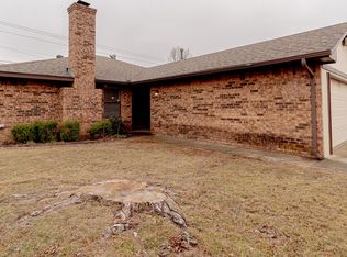 1706 Lionsgate Cir, Bethany, OK 73008