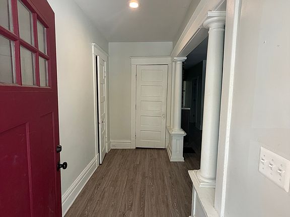 5th image of 629 Lyon St NE APT 1