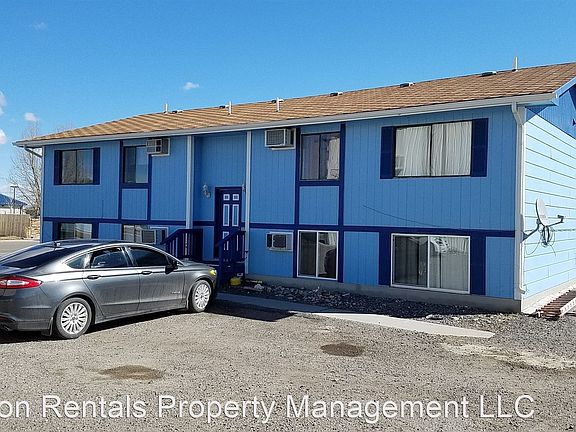 2nd image of 811 Independence Dr #2