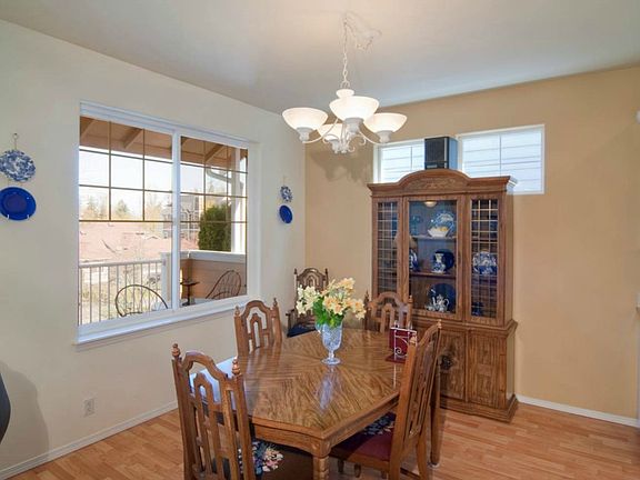 3rd image of 3316 Sussex Dr
