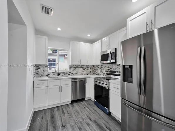 2214 Cody St, Hollywood, FL 33020
