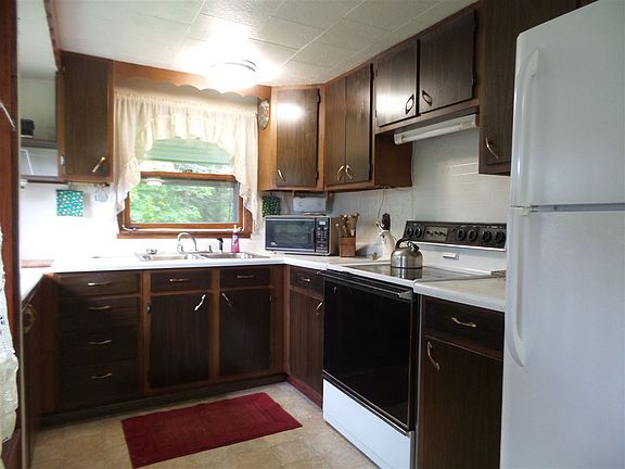 3rd image of W8524 County Road D