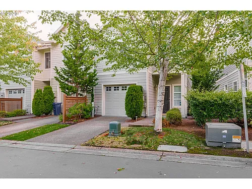 2232 NE Redelfs Way Photo 1