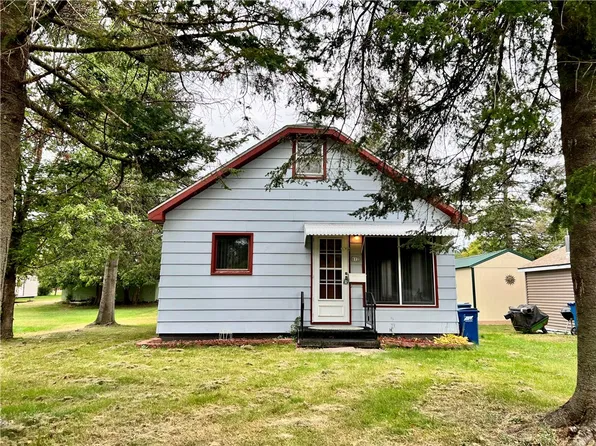 812 Phipps Avenue, Rice Lake, WI 54868
