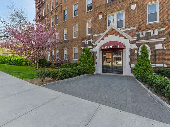 2nd image of 8355 Lefferts Blvd APT 2F