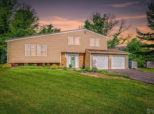 7 Ellis Ct S, Monmouth Junction, NJ 08852