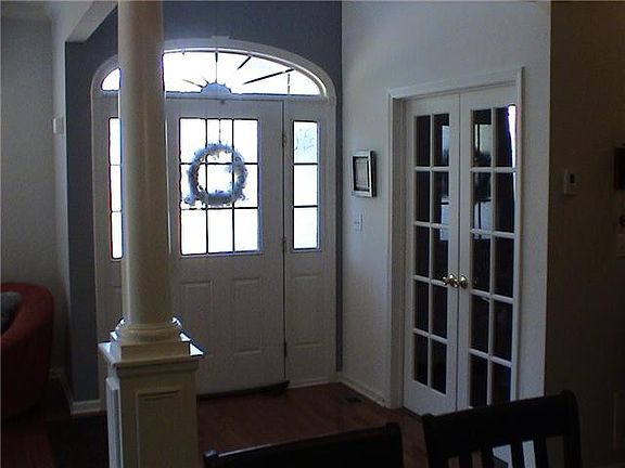 3rd image of 23 Cornwall Ln