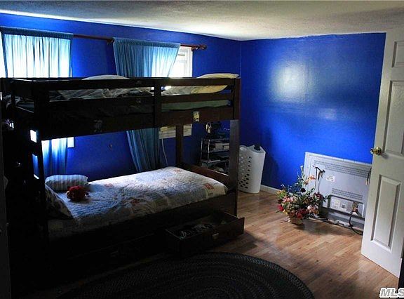 3rd image of 186 Bayview Ave