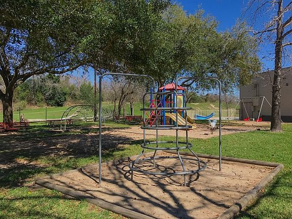 4th image of 12434 Stafford Springs Dr