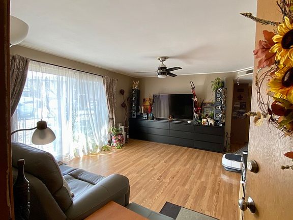 4th image of 11110 S 84th Ave APT 1B