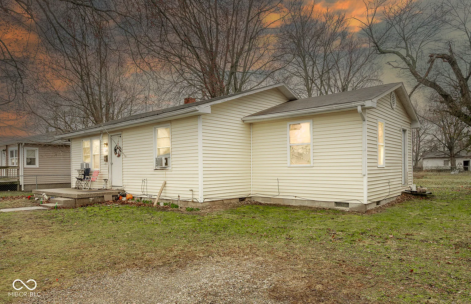 29 Newman St photo 1