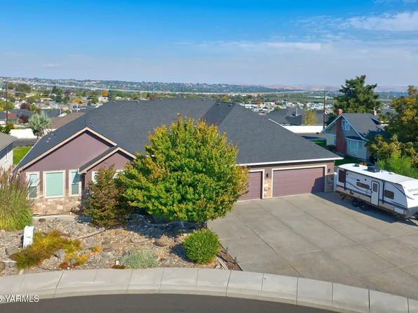 7501 Crestfields Rd, Yakima, WA 98903