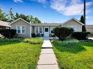 20824 Ridgemont Rd, Harper Woods, MI 48225