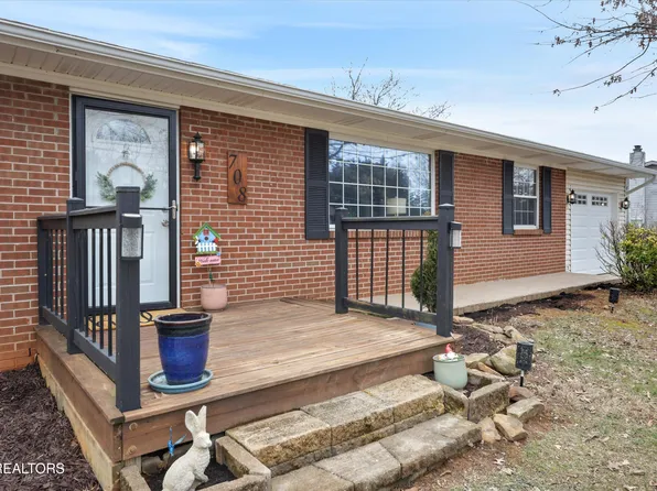 708 Elkmont Rd, Knoxville, TN 37922