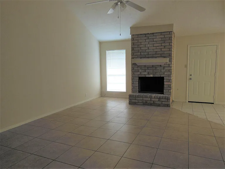 1702 S 1st St — Photo 3