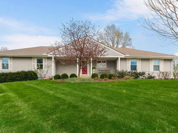 18604 152nd St, Basehor, KS 66007