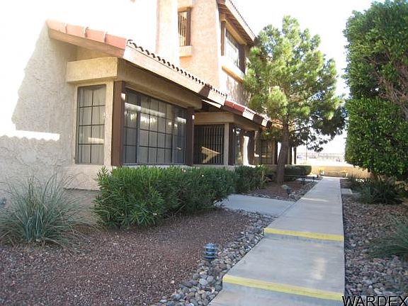 2nd image of 72D Mariposa Dr