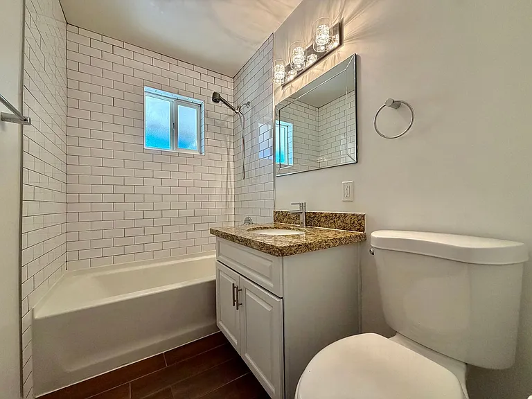 1202 E Kaler Drive 7625 N #12 — Photo 7