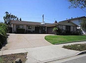 5th image of 5033 San Julio Ave