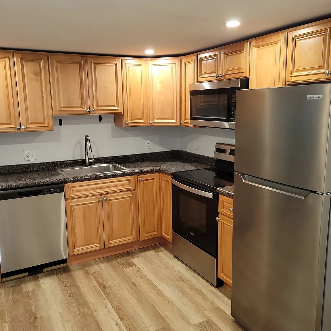 2 bed, 1150 sqft, $2,700 — Photo 1