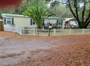 11 Triangle Rd, Saint Helena Island, SC 29920