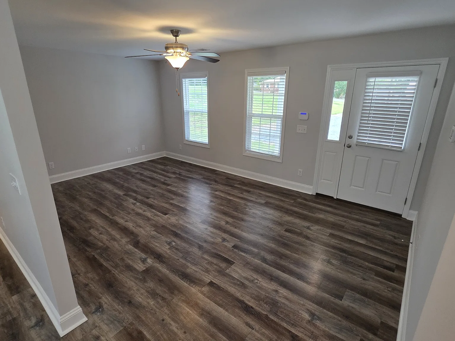 3 bed, 1233 sqft, $1,795 — Photo 4