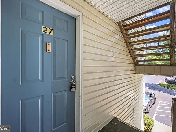 3rd image of 27 Juniper Way