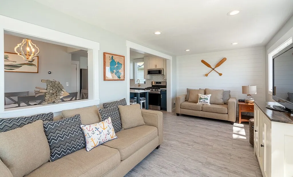 4 bed, 1599 sqft, $2,300 — Photo 4
