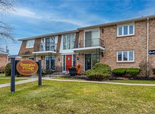 90 Old Lyme Dr APT 6, Amherst, NY 14221