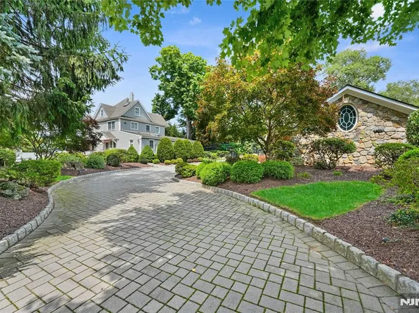 235 Kinderkamack Road, Emerson, NJ 07630