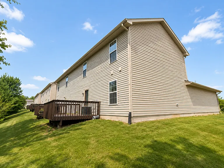 4005 Snowy Owl Dr — Photo 31